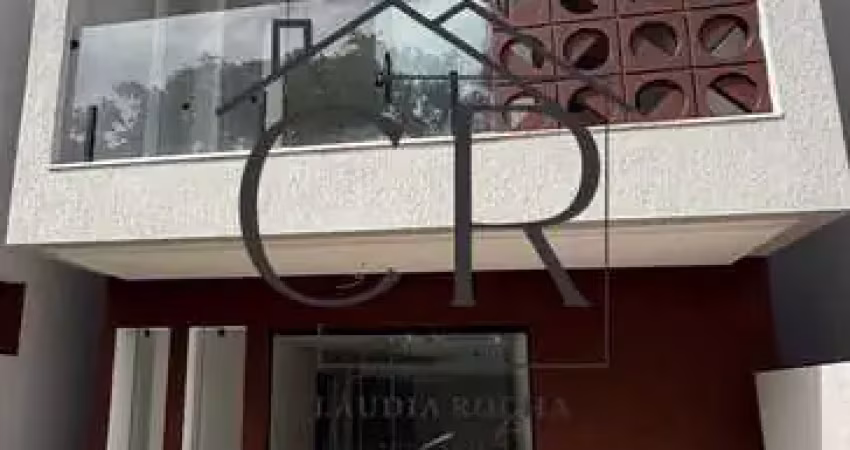 Excelente casa duplex solta, novíssima! próxima a vilas do atlântico!