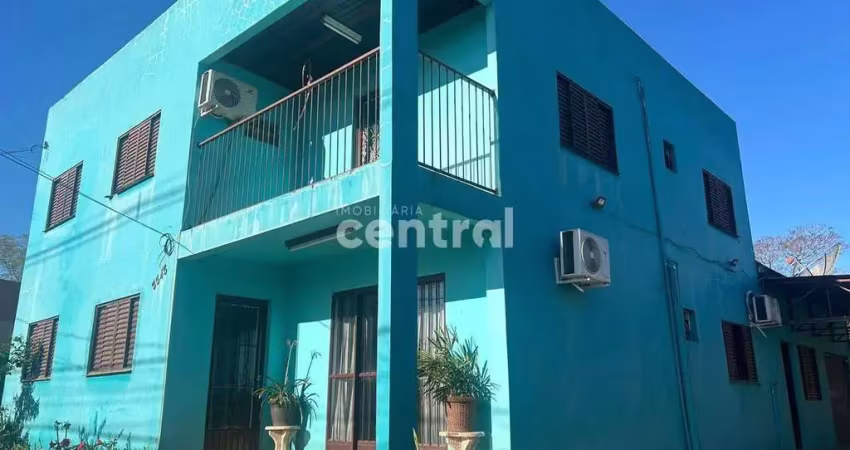Casa com 2 terrenos