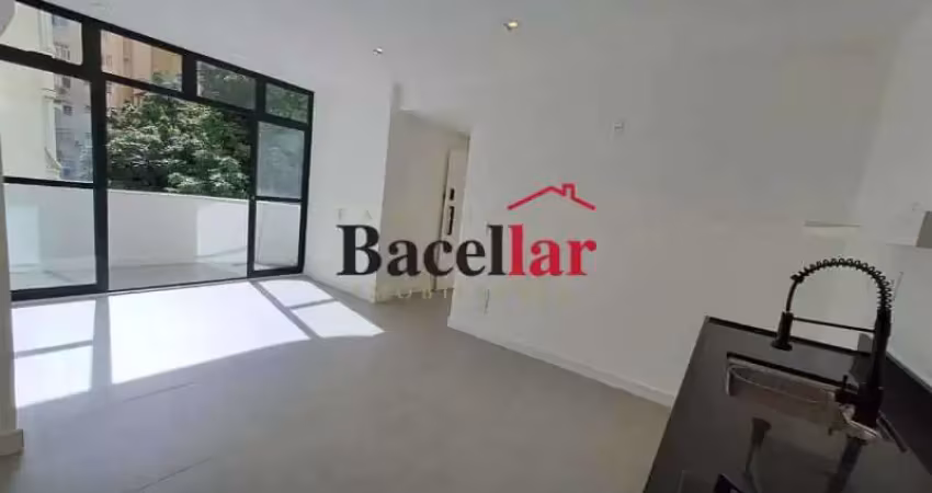 Apartamento com 2 quartos à venda na Avenida Nossa Senhora de Copacabana, Copacabana, Rio de Janeiro
