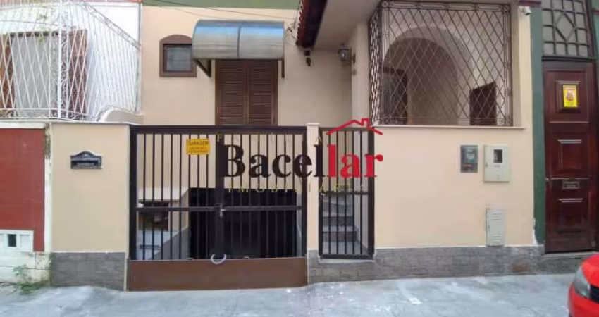 Casa com 2 quartos à venda na Rua Silva Castro, Copacabana, Rio de Janeiro