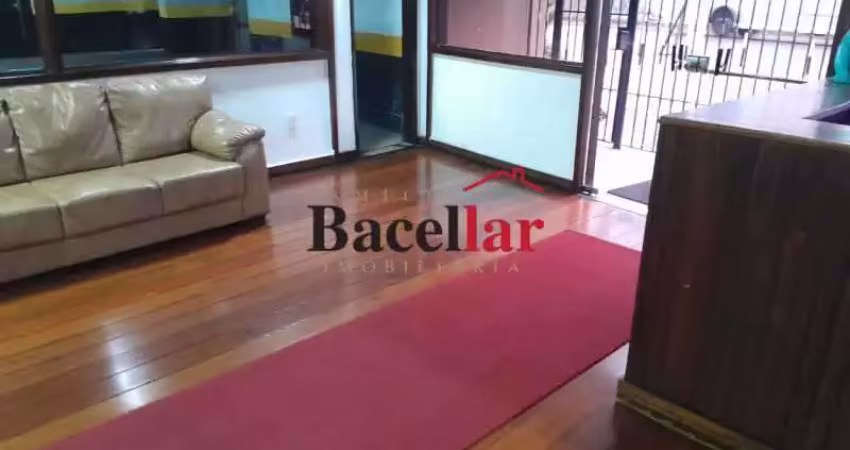 Apartamento com 2 quartos para alugar na Rua Arquias Cordeiro, Méier, Rio de Janeiro