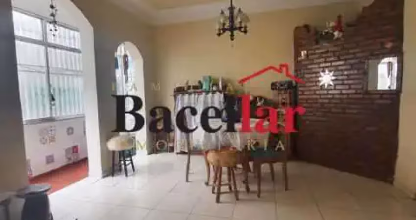 Apartamento com 3 quartos à venda na Rua Canavieiras, Grajaú, Rio de Janeiro