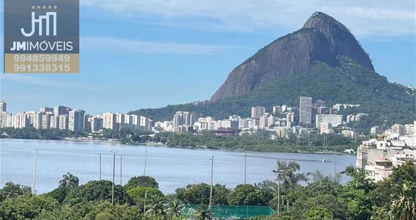 Apartamento com vista total para lagoa totalmente reformado.