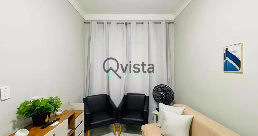 Kitnet 1 Quadra do mar, Reformado, 1 Dormitório à Venda na Pitangueiras no Guarujá | QVista Intelig
