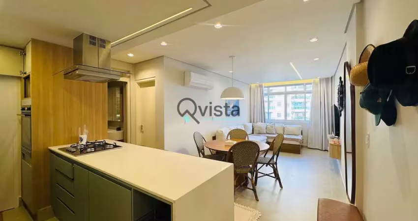 Apartamento decorado em fino acabamento e vista para o mar à venda na enseada no guarujá | qvista i