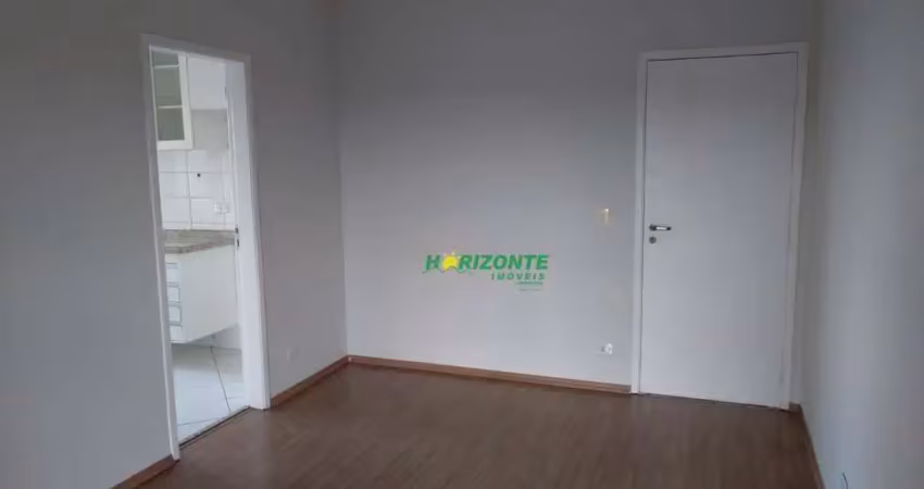 Apartamento com 3 dormitórios para alugar, 66 m², Jardim Alvorada - São José dos Campos/SP