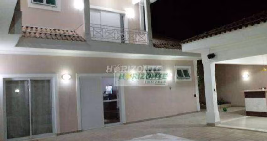 Casa com 3 dormitórios à venda, 306 m² - Piracangaguá - Taubaté/SP