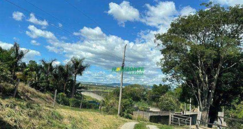 Chácara à VENDA na estrada Municipal  Marambaia em Caçapava.