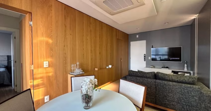 Condomínio Villa Celimontana Apartamento de 2 dorms., com 1 suíte na Agronômica mobiiado