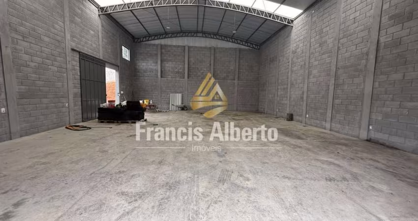 GALPÃO 220M2 EM EXTREMA MG PARA ALUGAR