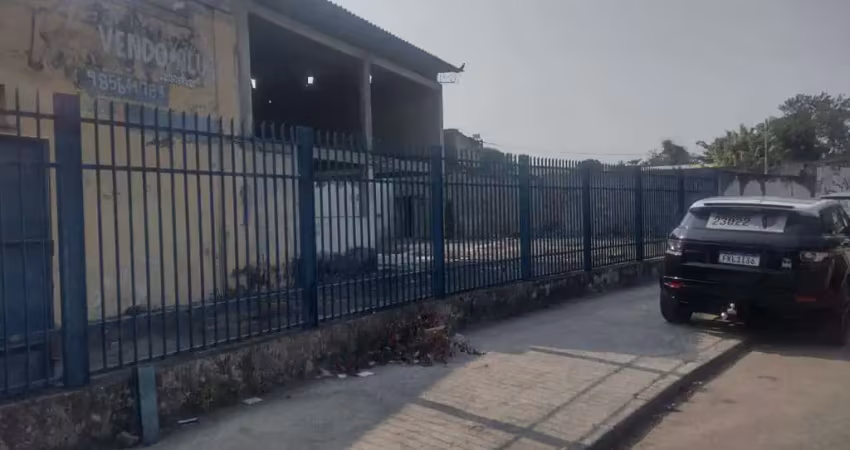 Barracão / Galpão / Depósito à venda na Rua Monsenhor Raeder, 02, Barreto, Niterói