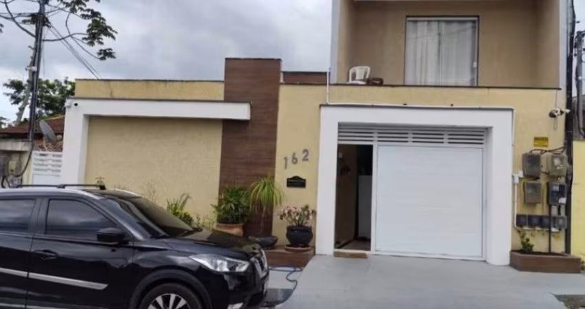 Casa para Venda em Niterói, Santa Barbara, 4 dormitórios, 1 suíte, 3 banheiros, 1 vaga