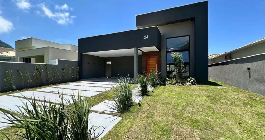 Casa em Condomínio para Locação em Maricá, Itaipuaçu, 3 dormitórios, 1 suíte, 2 banheiros, 2 vagas