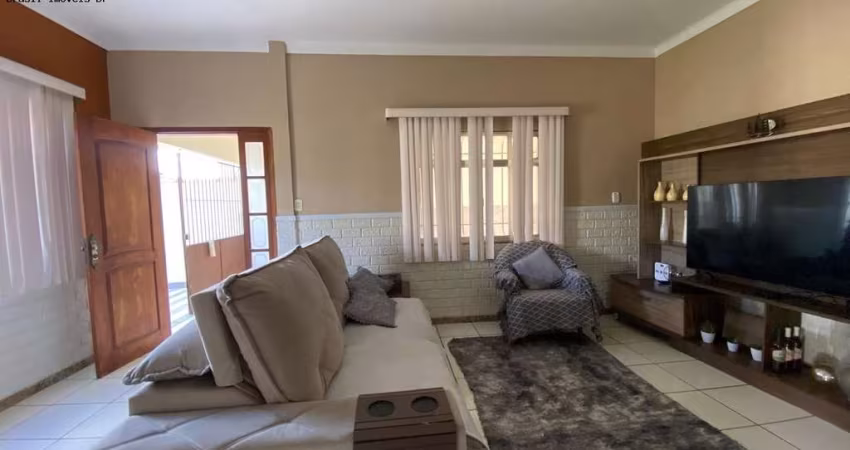 Casa para Venda em São Gonçalo, Galo Branco, 3 dormitórios, 2 banheiros, 2 vagas