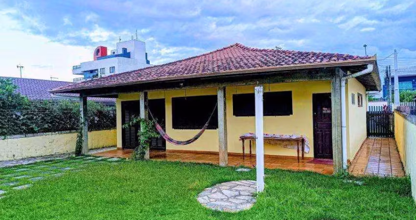 Ref.: r-282 oportunidade residência à venda junto ao mar em matinhos-pr!