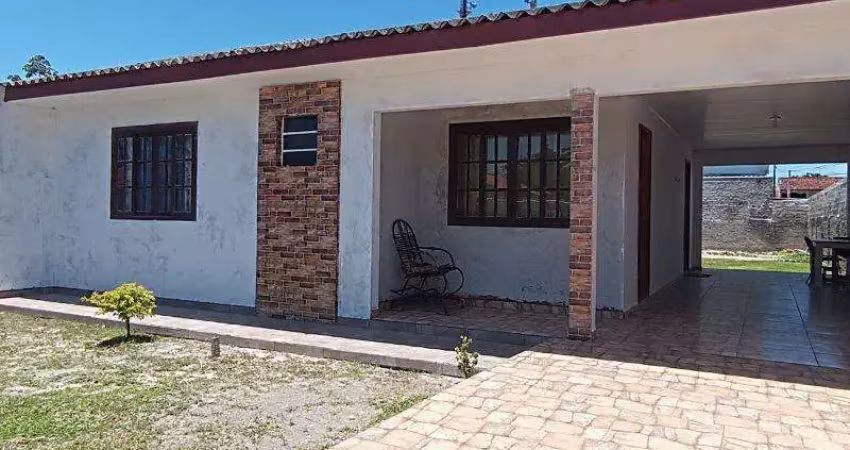Ref.:r-021 - residência, a poucos metros da praia, no balneário caravelas em matinhos - pr