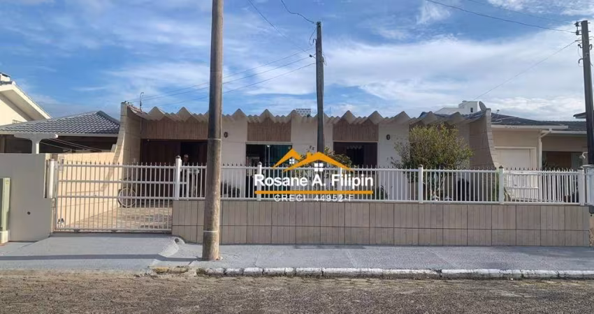 Casa com 4 dormitórios à venda, 172 m² por R$ 480.000,00 - Centro - Balneário Arroio do Silva/SC