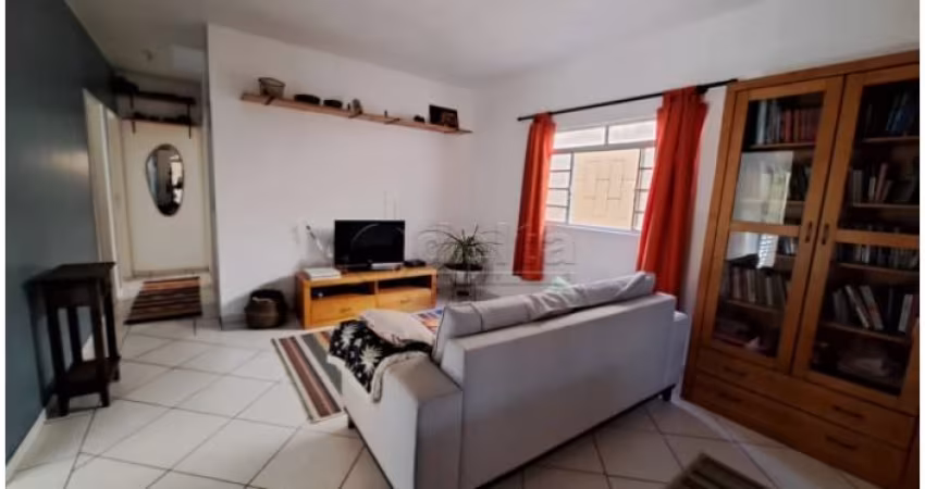 Belissima Casa no Bairro Santa Mônica! Oportunidade!