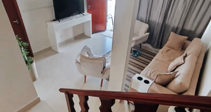 Linda casa Sobrado em excelente localização!!