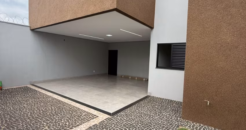 Belíssima Casa Alto Padrão no Bairro Novo Mundo