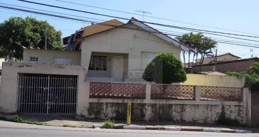 Casa à venda na Avenida Presidente Castelo Branco, Jardim São Matheus, Vinhedo