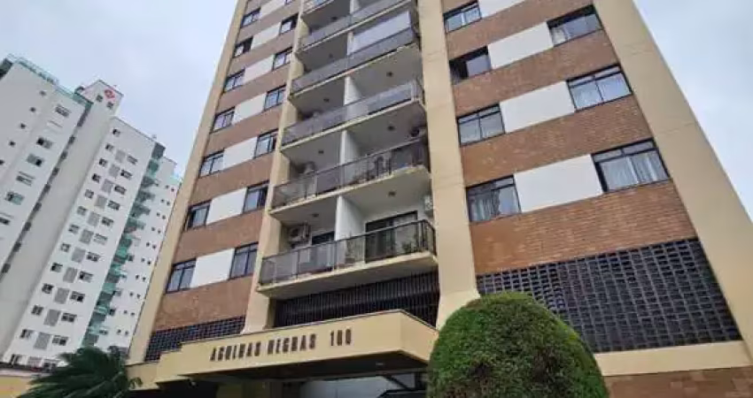 Apartamento com 3 quartos para alugar no Victor Konder, Blumenau 