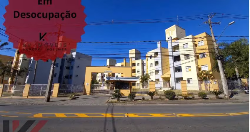 Apartamento com 3 quartos para alugar em Água Verde, Blumenau 