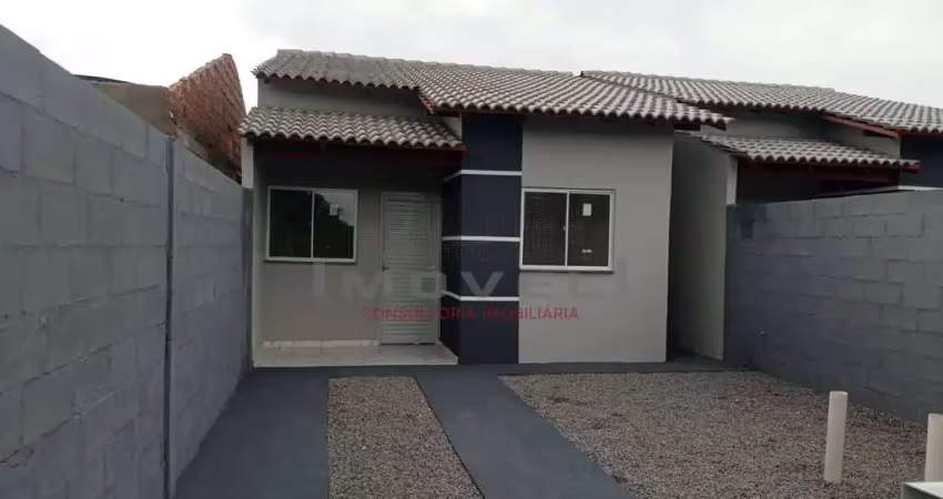 Casa com 2 quartos no Colinas
