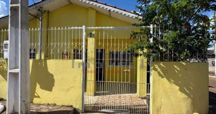 Casa com 2/4 no Bairro Unipark em Várzea Grande/Mt