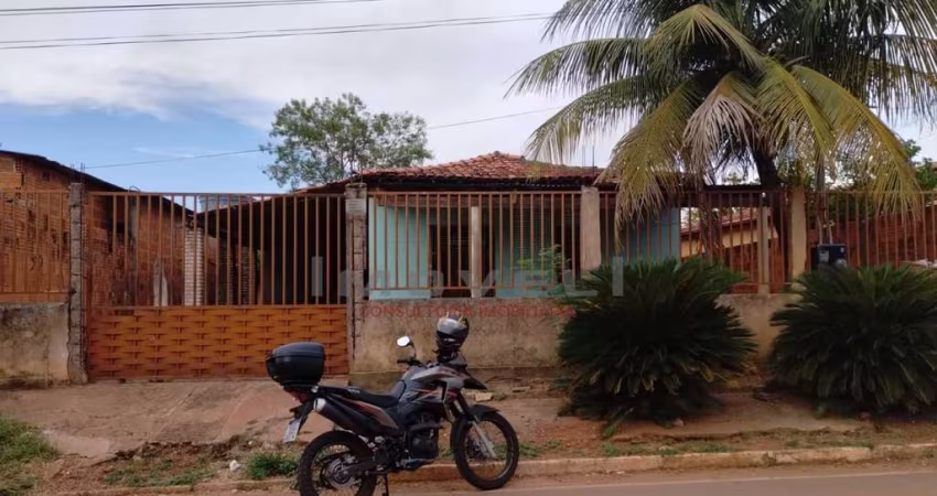 Casa Para Vender com 2 quartos no bairro 23 de Setembro em Várzea Grande