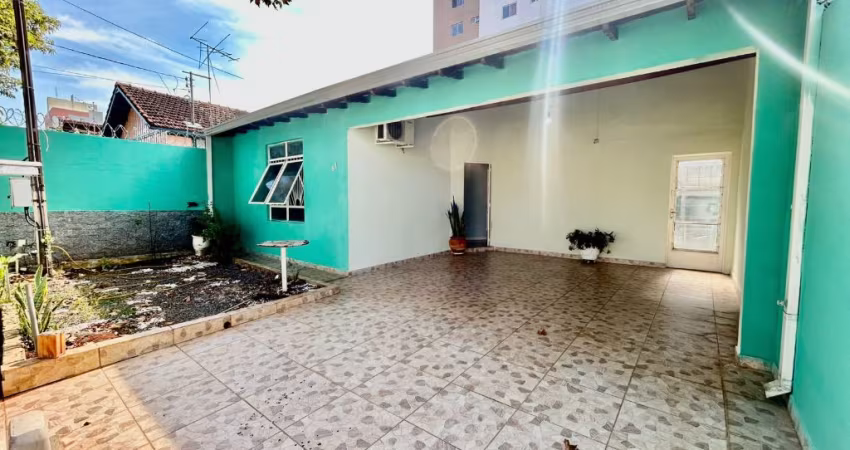 Casa Comercial / Residencial rua Guaruja