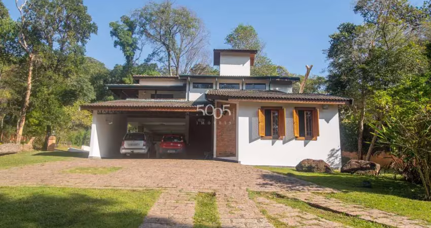 Excelente imóvel à venda no condomínio chácaras flórida com 400m2 de área construída e 5.000m2 de terreno.
