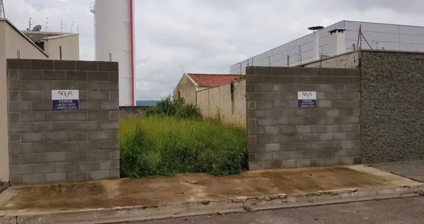 Excelente terreno com 228m²,  localização privilegiada, atrás de supermercado e do bairro mais procurado da cidade!