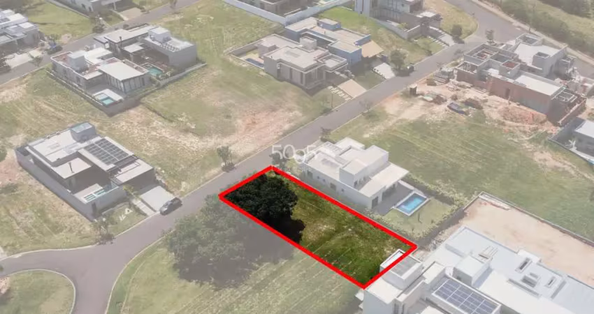 Terreno à venda no condomínio villas do golf, com 503m² de área útil. excelente lote com ótima topografia, com boa localização no condomínio.