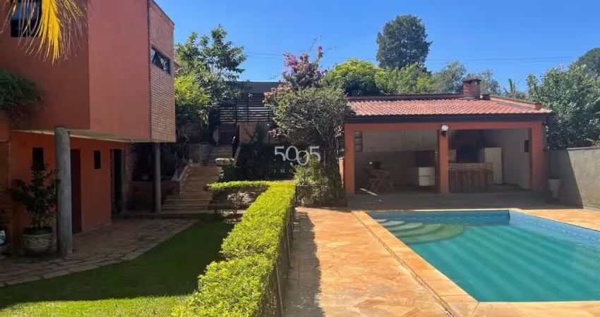 Casa à venda no condomínio chácaras flora em itu, 3 suítes, com 350m² de área construída e 962m² de terreno.