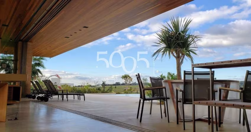 Linda e exclusiva casa projetada por Studio Arthur Casas e construída por Magnotec Engenharia com 841m2 de construção e 2269m2 de terreno.