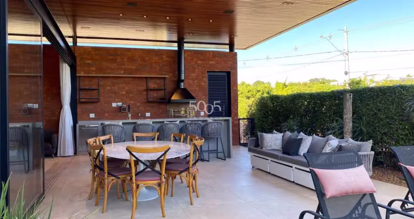 Casa à venda no cond. saint paul, com 286m² construídos e 3 suítes