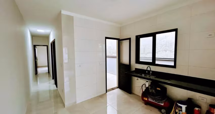 Linda casa a venda com 02 dormitórios sendo 01 suíte e 02 vagas na garagem - Vila Cintra - Mogi das Cruzes
