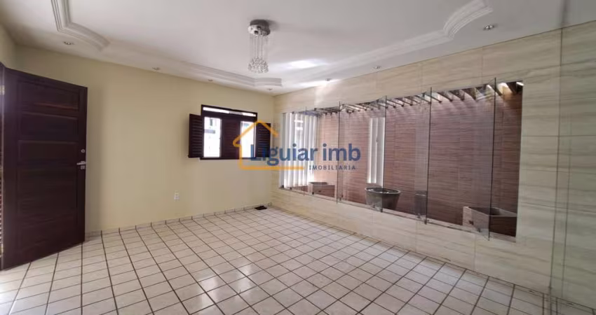 Casa para Venda em João Pessoa, Jardim Cidade Universitária, 5 dormitórios, 2 suítes, 4 banheiros, 4 vagas