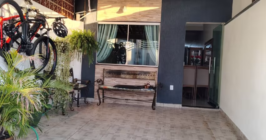 Casa térrea no Bairro Santa Rosa de Lima, Governador Valadares – MG