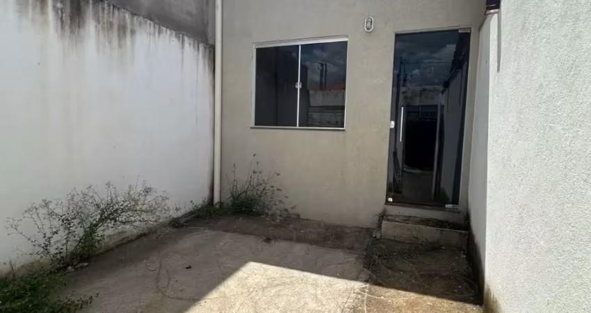 Casa à venda no Bairro Cidade Jardim, Governador Valadares – MG