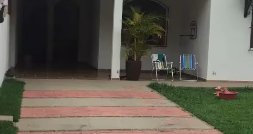 Casa à venda no Bairro de Lourdes, Governador Valadares – MG