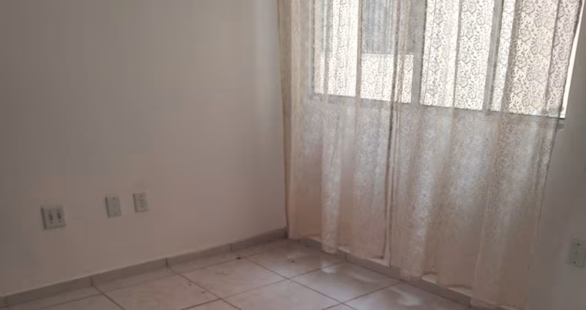Apartamento Térreo no Bairro Santos Dumont 2, Governados Valadares – MG