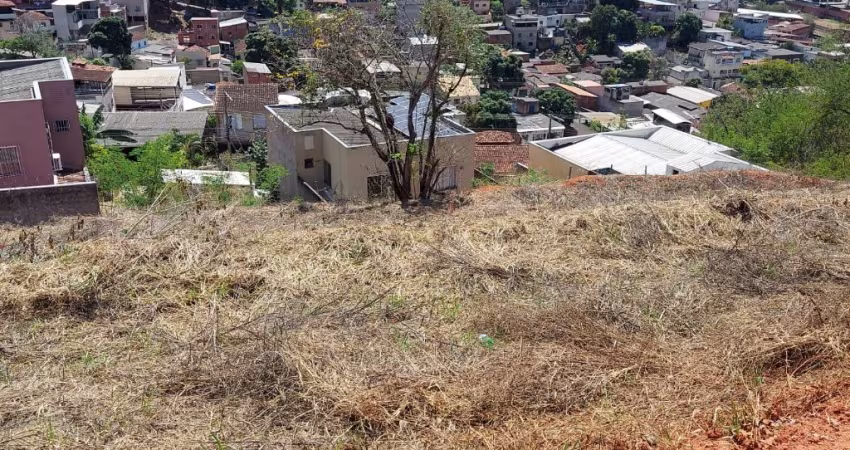 Lote à venda no Bairro Ilha Bela, Governador Valadares - MG