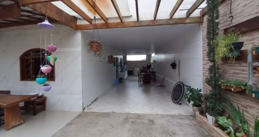 Casa à venda no Bairro Jardim Ipê, Governador Valadares – MG
