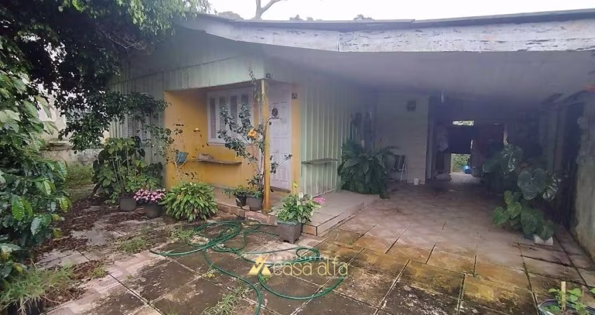 Casa com Edicula Junto a Natureza