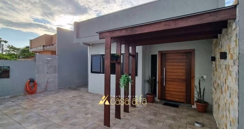 Casa com 03 quartos a venda em Pontal do Paraná