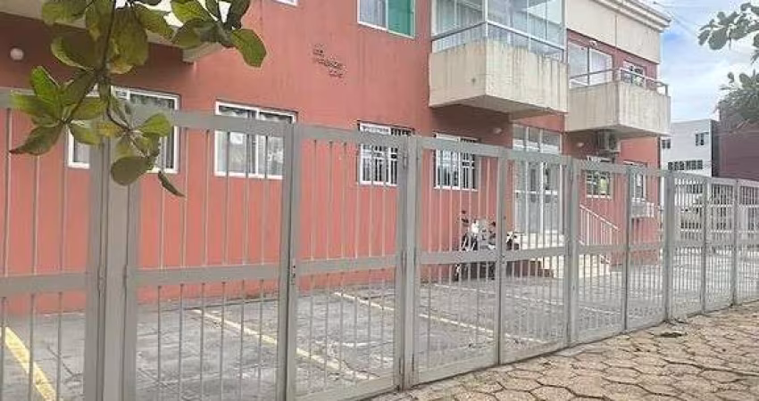 Apartamento terreo bem localizado Caiobá