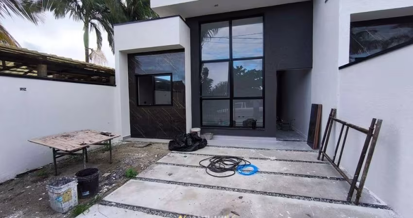 Casa a venda com piscina na praia Pontal do Paraná