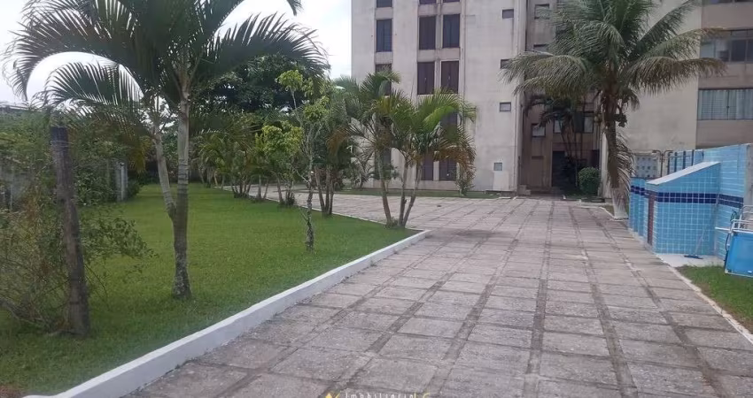 Apartamento na Quadra do Mar em Praia de Leste